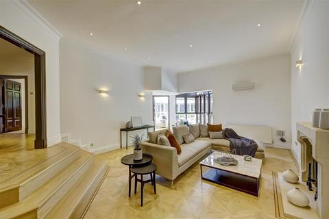 undefined, Westover Hill, Hampstead, NW3