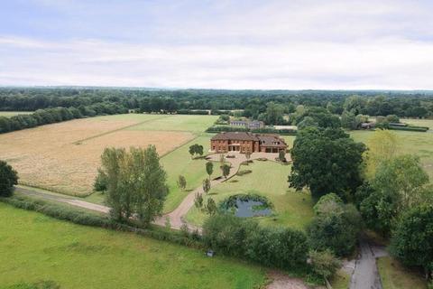 5 bedroom property with land for sale - Chobham, Surrey CIRCA 3 ACRE PLOT