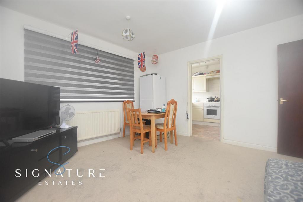 Sheepcot Lane, Watford 2 bed for sale £280,000