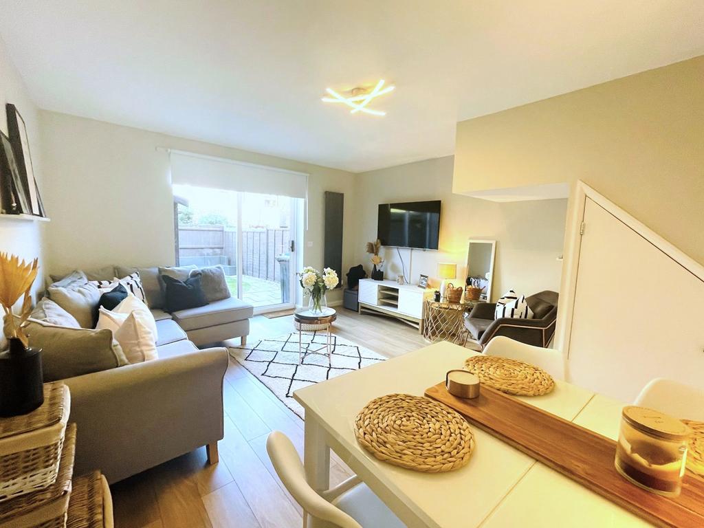 Dandridge Court, Grange Farm, Milton Keynes, MK8 2 bed terraced house