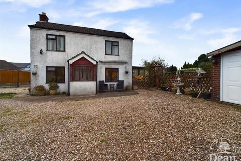 3 bedroom cottage for sale, Coverham Road, Berry Hill, Coleford