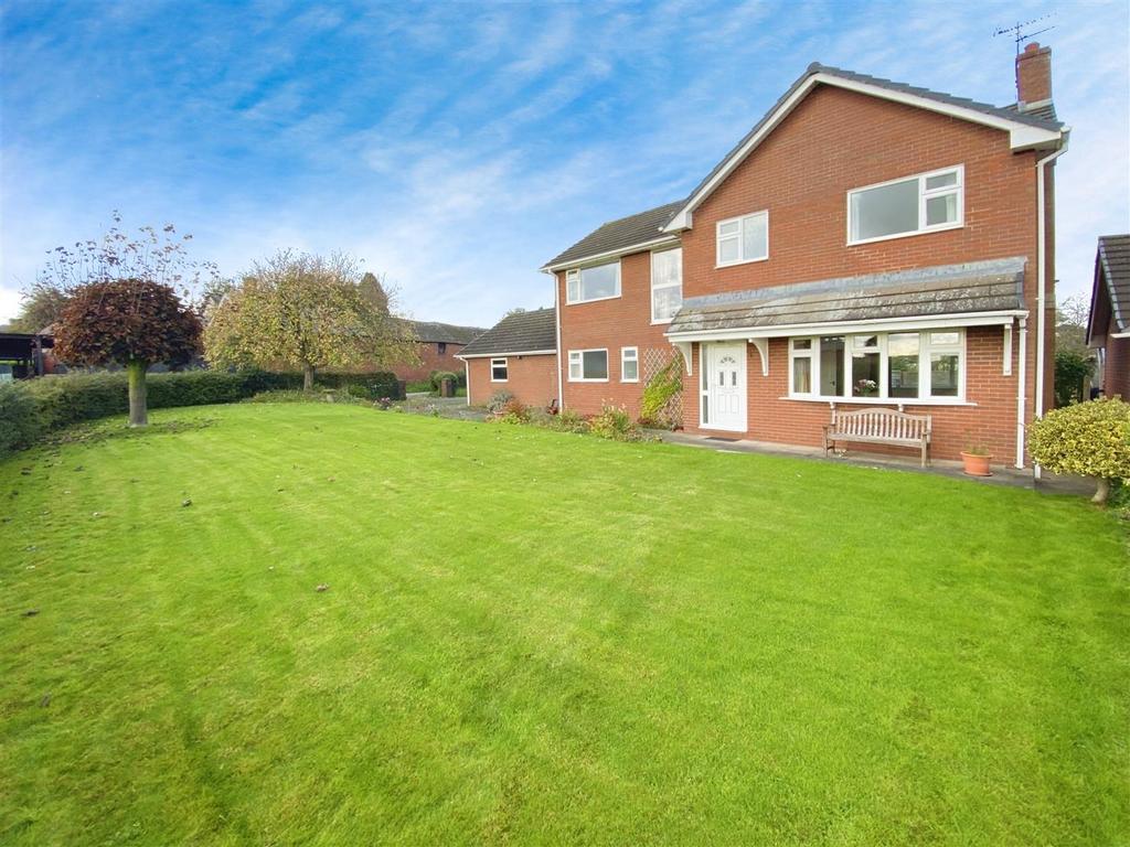 Marton Lane, Weston Lullingfields, Shrewsbury 4 bed detached house for