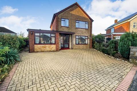 3 bedroom detached house for sale, Downing Crescent, Scunthorpe