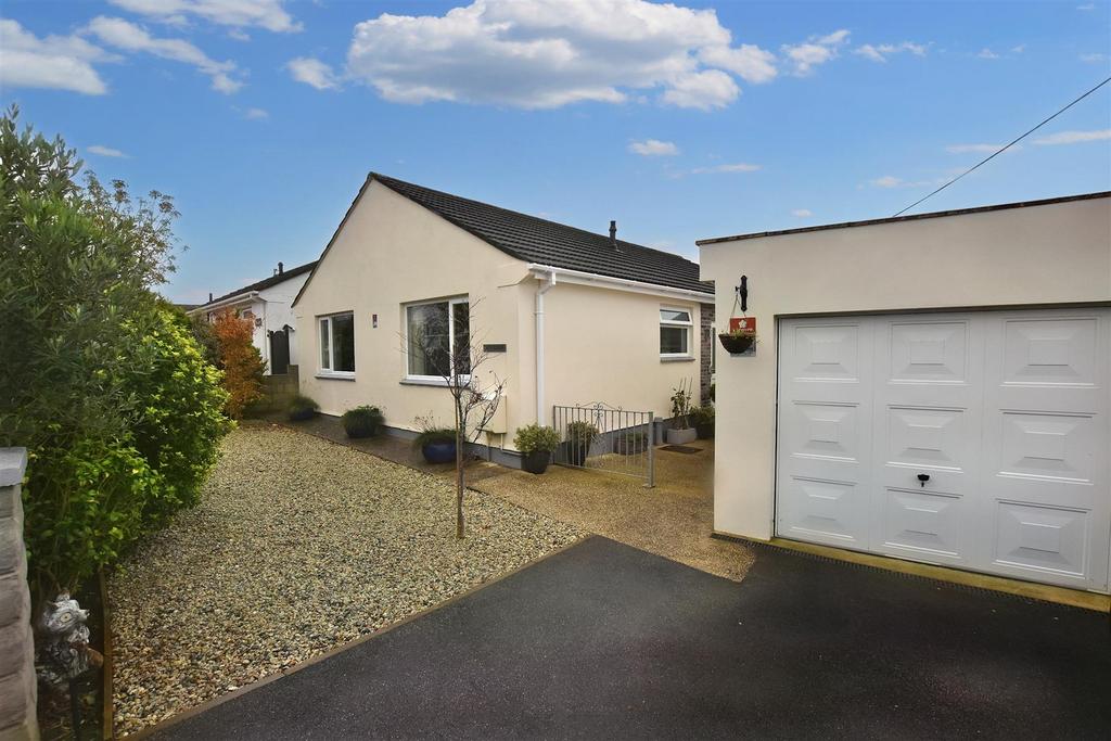 Rainham Close, Illogan, Redruth 3 bed detached bungalow for sale £375,000