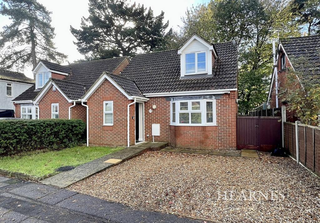 Francis Avenue, Knighton Heath, Bournemouth, BH11 3 bed detached house