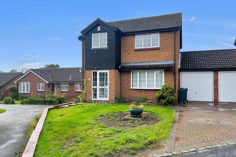 36 Broadhurst Drive, Kennington, Ashford, TN24 9RQ