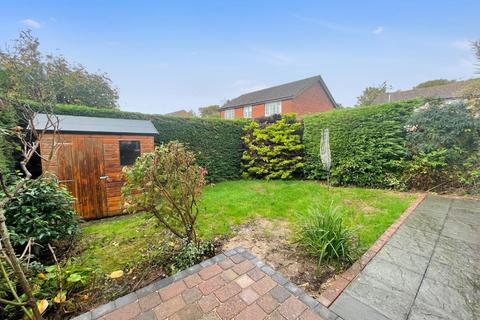 36 Broadhurst Drive, Kennington, Ashford, TN24 9RQ