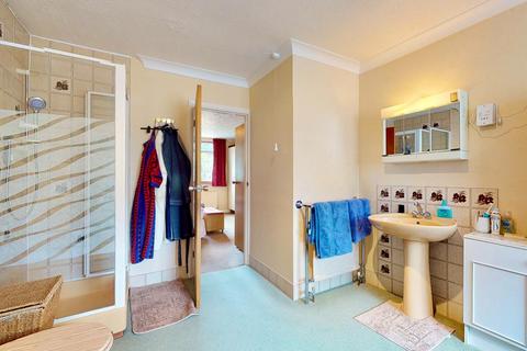 17 Raynton Close, Harrow, HA2 9TD