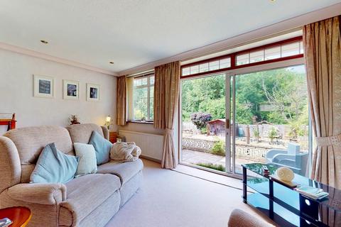 17 Raynton Close, Harrow, HA2 9TD