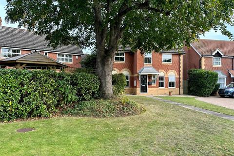 14 Langford Green, Hutton, Brentwood, CM13 1YJ