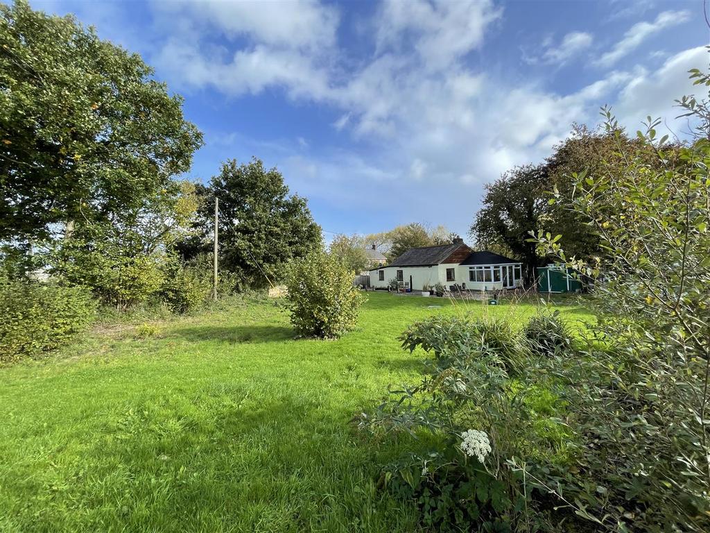 North Tawton 3 bed bungalow for sale £520,000