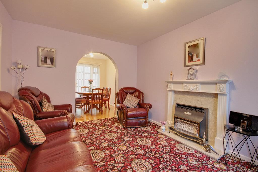 Badgers Wood, Cottingham 4 bed detached house £265,000