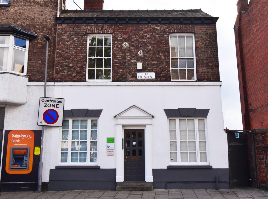 Blossom St Offices Main Entrance Photo.jpg