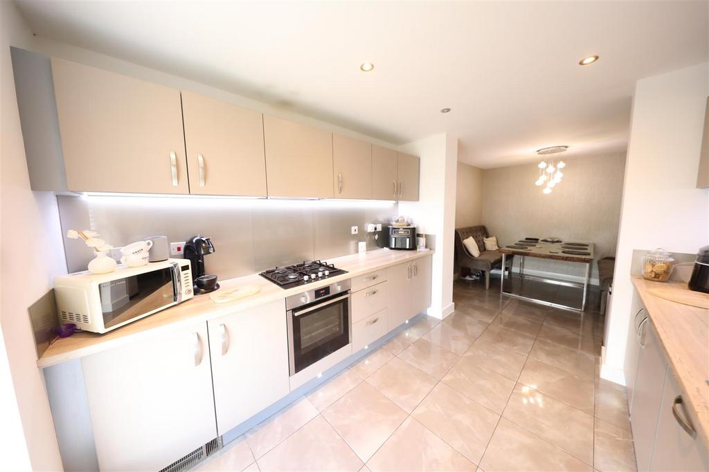 Kitchen diner