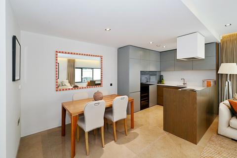 2 bedroom apartment to rent, Babmaes Street, St James, SW1Y