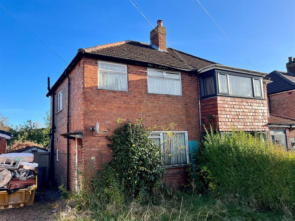 Chamberlain Crescent, Shirley, Solihull 3 bed semidetached house £200,000