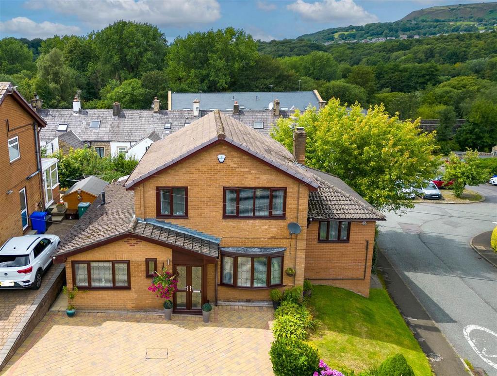 Manley Close, Summerseat, Bury 5 bed detached house for sale £550,000