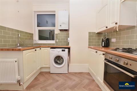 2 bedroom terraced house for sale, Winchcombe Road, Eastbourne
