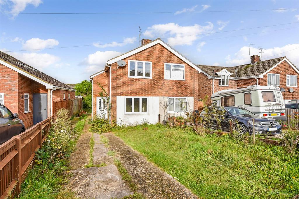 Barcelona Close, Andover 2 bed semidetached house for sale £280,000