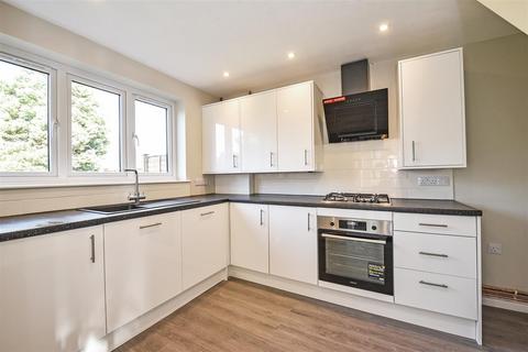 13 Barcelona Close, Andover, SP10 1JQ
