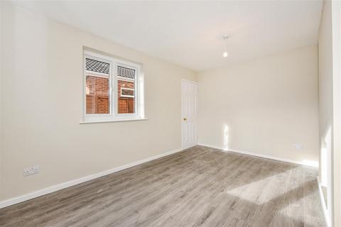 13 Barcelona Close, Andover, SP10 1JQ