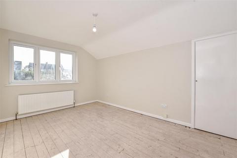 13 Barcelona Close, Andover, SP10 1JQ
