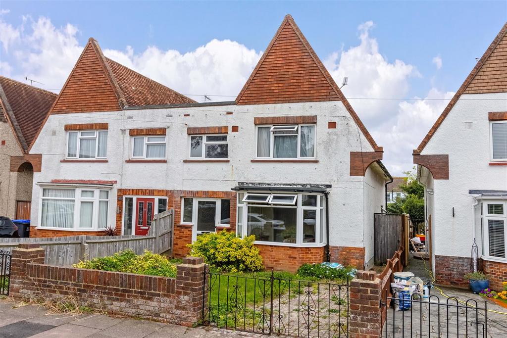 Haynes Road, Worthing 3 bed semidetached house £375,000