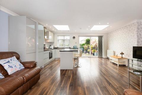 224 Belmont Road, Erith, DA8 1LG