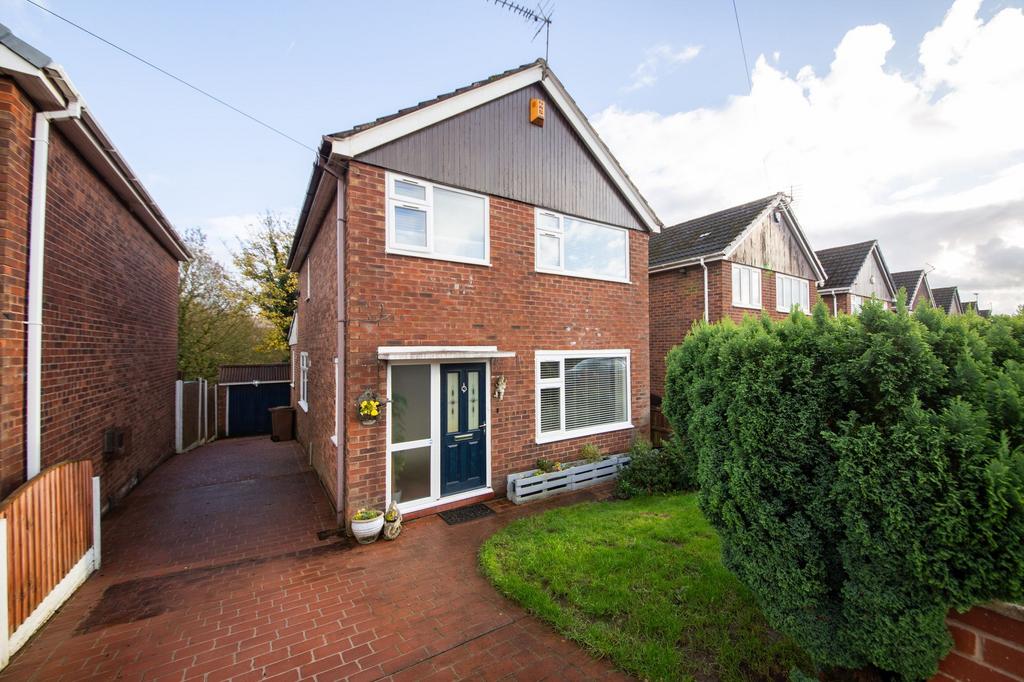 Conway Drive, NewtonLeWillows, WA12 4 bed detached house for sale £349,950