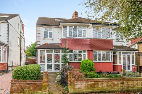 21 Chessington Way, West Wickham, BR4 9NY