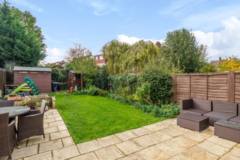 21 Chessington Way, West Wickham, BR4 9NY