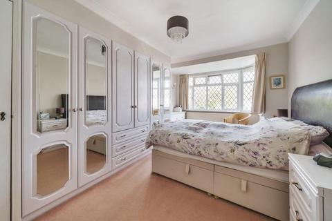 21 Chessington Way, West Wickham, BR4 9NY