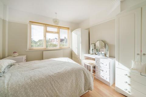 21 Chessington Way, West Wickham, BR4 9NY