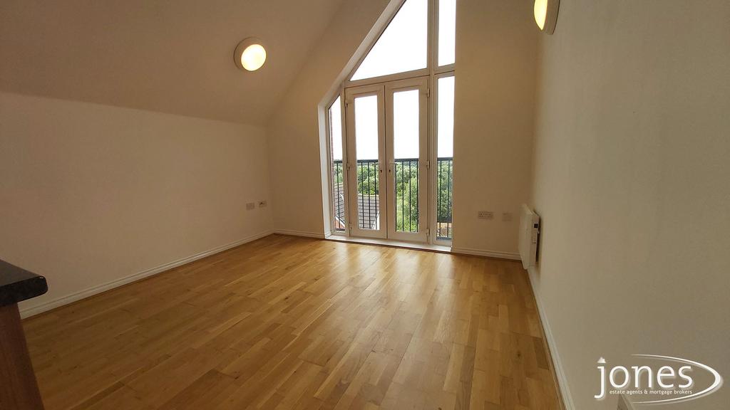 Willow Sage Court, Stockton on Tees, TS18 3UQ 2 bed penthouse £675