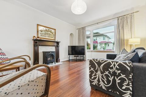 120 Hillview Drive, Clarkston, Glasgow, G76 7LB