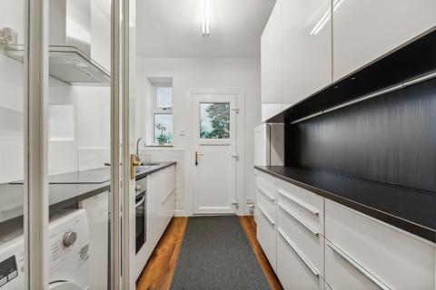 120 Hillview Drive, Clarkston, Glasgow, G76 7LB