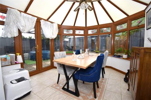 122 Beardsley Drive, Chelmsford, CM1 6ZG