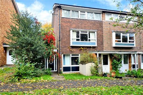 3 bedroom ground floor flat for sale - Grove Avenue, Epsom, Surrey, KT17