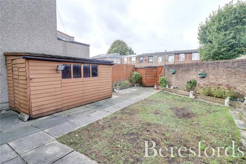 10 Clematis Close, Romford, RM3 8JL
