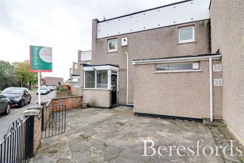 10 Clematis Close, Romford, RM3 8JL