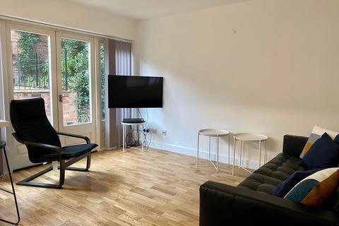 4 bedroom house to rent, 8 Yeomans Court, Nottingham, NG7 1EU