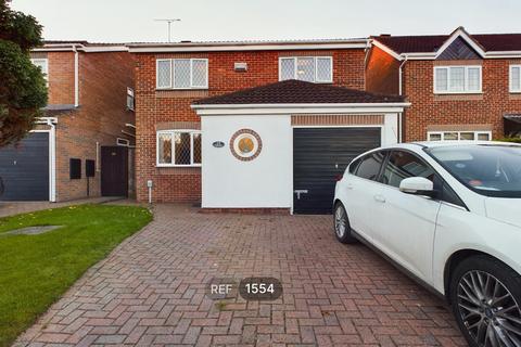 4 bedroom detached house to rent, Newton Drive, Beverley, HU17