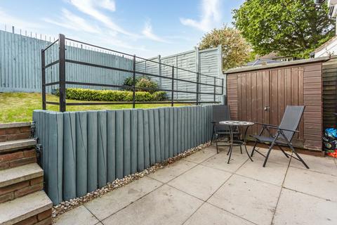 24 Winter Gardens, Crawley, RH11 8RB