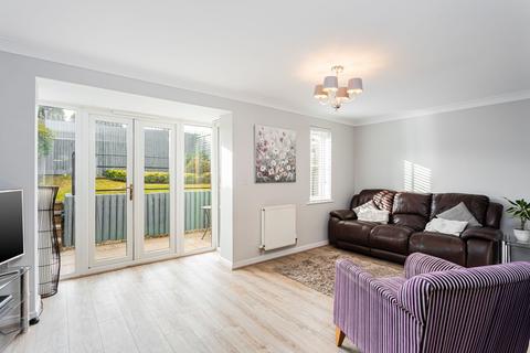 24 Winter Gardens, Crawley, RH11 8RB