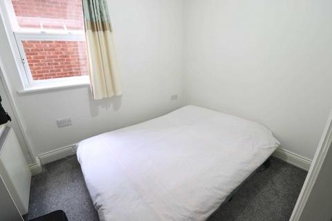 1 bedroom flat to rent, Castle Street, High Wycombe HP13