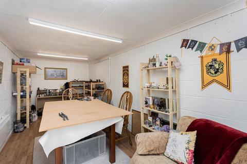 6 West Street, Crawley, RH11 8AW