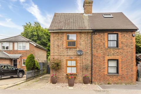 2 bedroom semi-detached house for sale - Pease Pottage, Crawley RH11