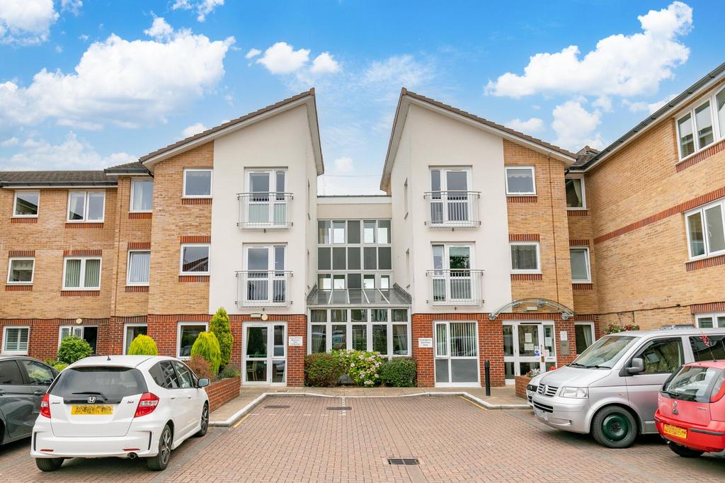 Crawley, Crawley RH11 1 bed retirement property for sale £160,000