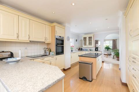 5 bedroom detached house for sale, Borers Arms Road, Crawley RH10