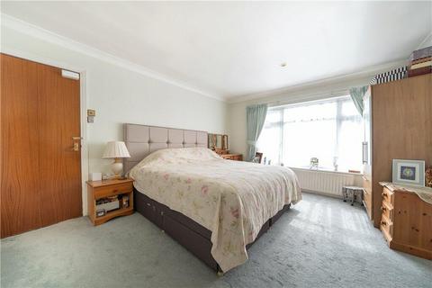 5 bedroom detached house for sale - Gordon Avenue, Greater London HA7
